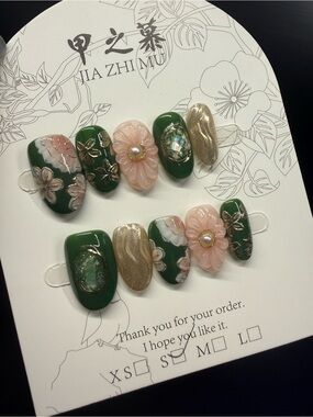 Green and Blush Floral 3D Press-On Nails with Gold Accents Small